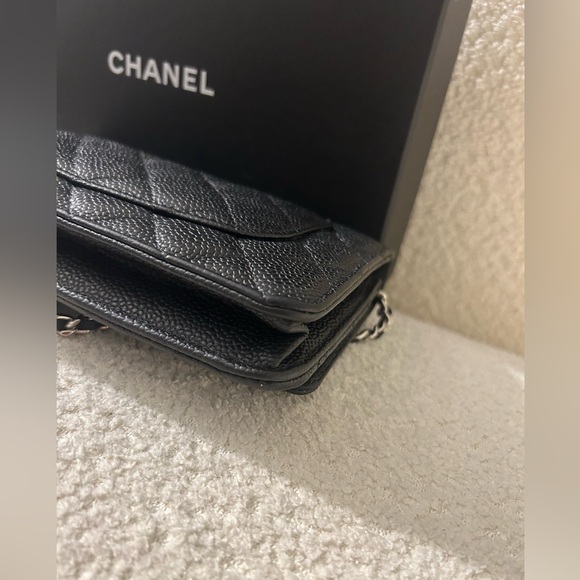 Chanel Black Caviar Wallet on Chain with Silver Hardware - Picture 5 of 14